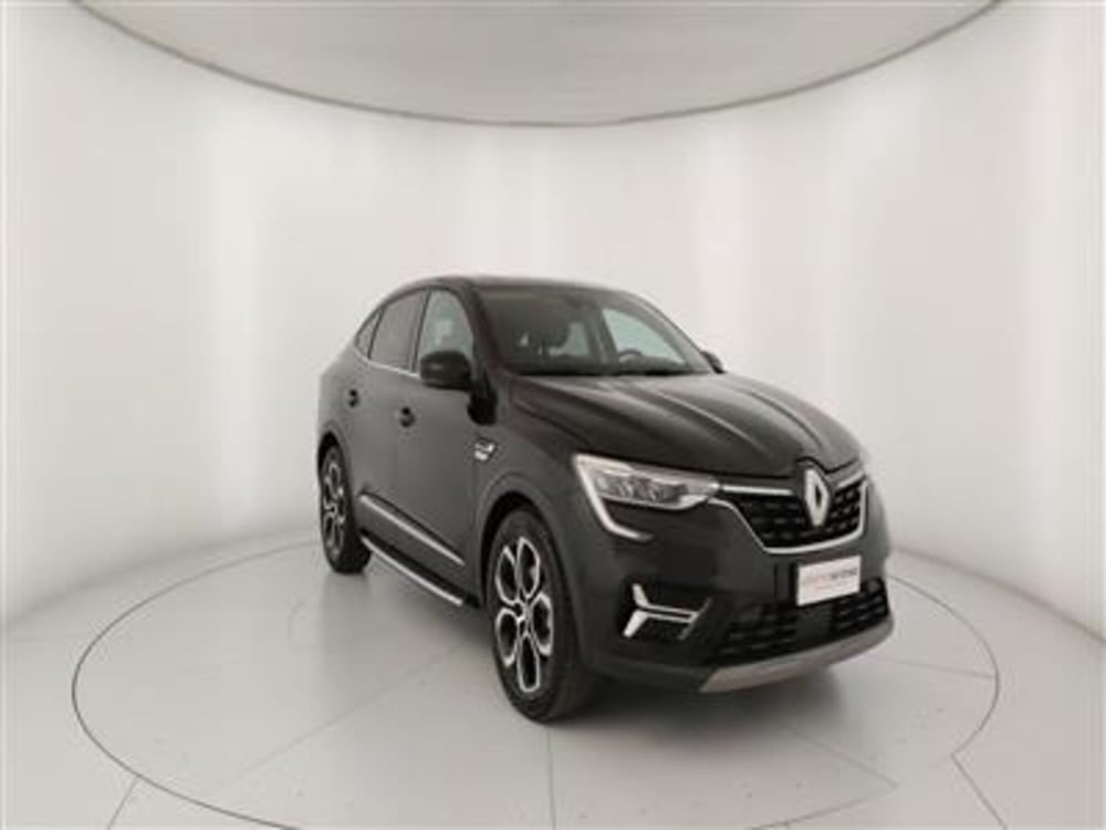 Renault Arkana usata a Bari (11)