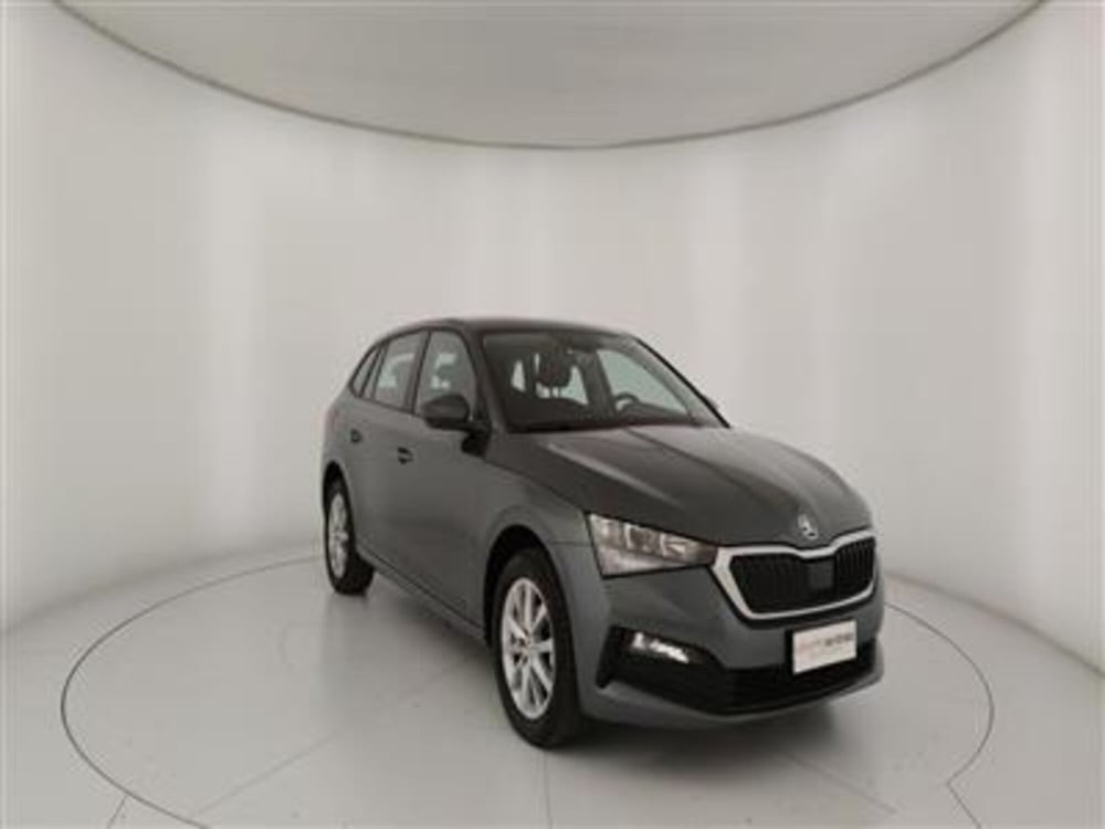 Skoda Scala usata a Bari (11)