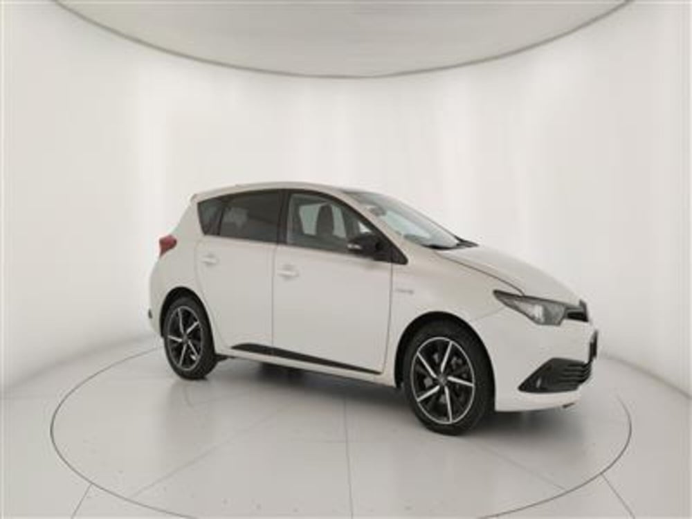 Toyota Auris usata a Bari (10)