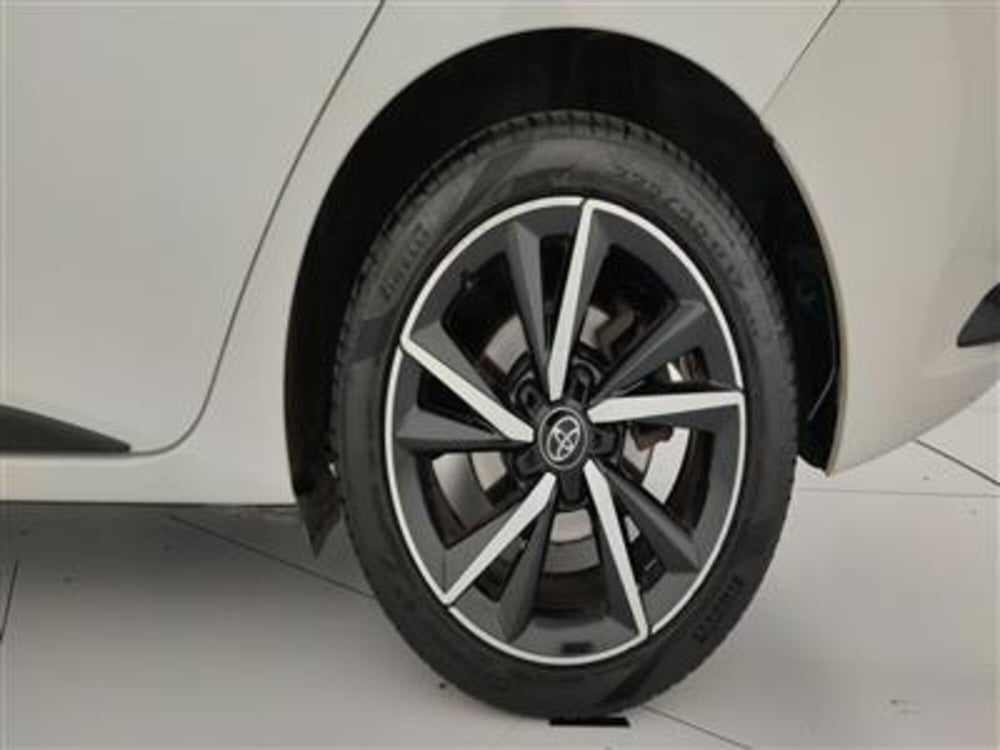Toyota Auris usata a Bari (12)