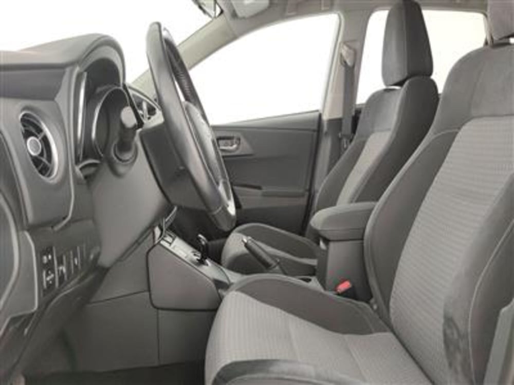 Toyota Auris usata a Bari (13)