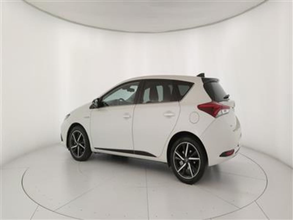 Toyota Auris usata a Bari (4)