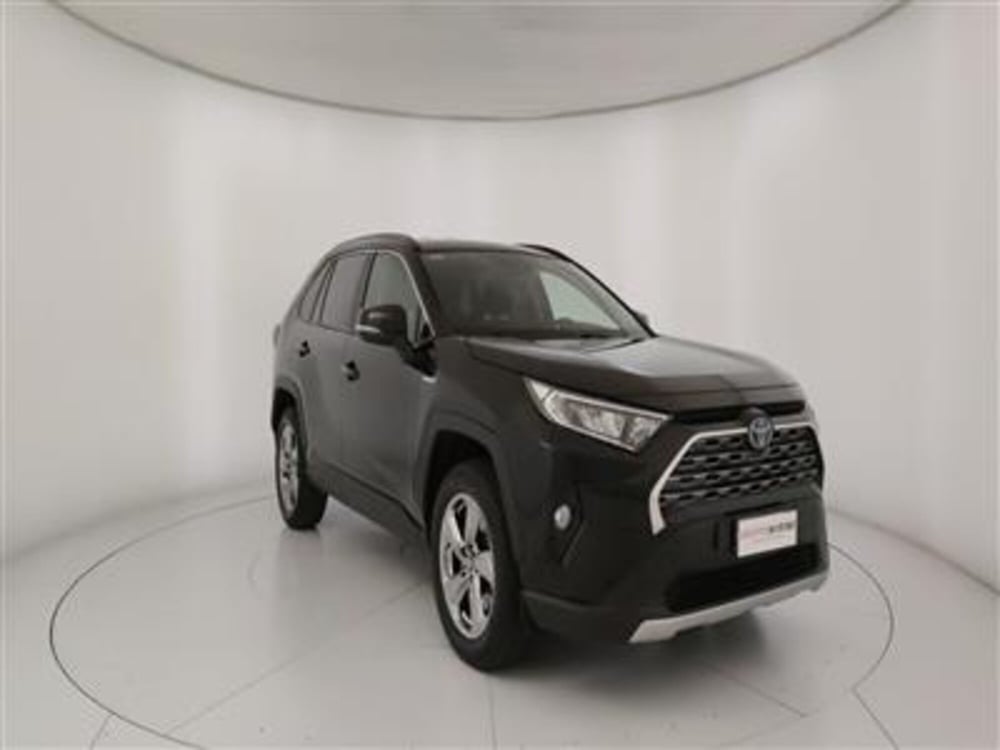 Toyota Rav4 usata a Bari (11)