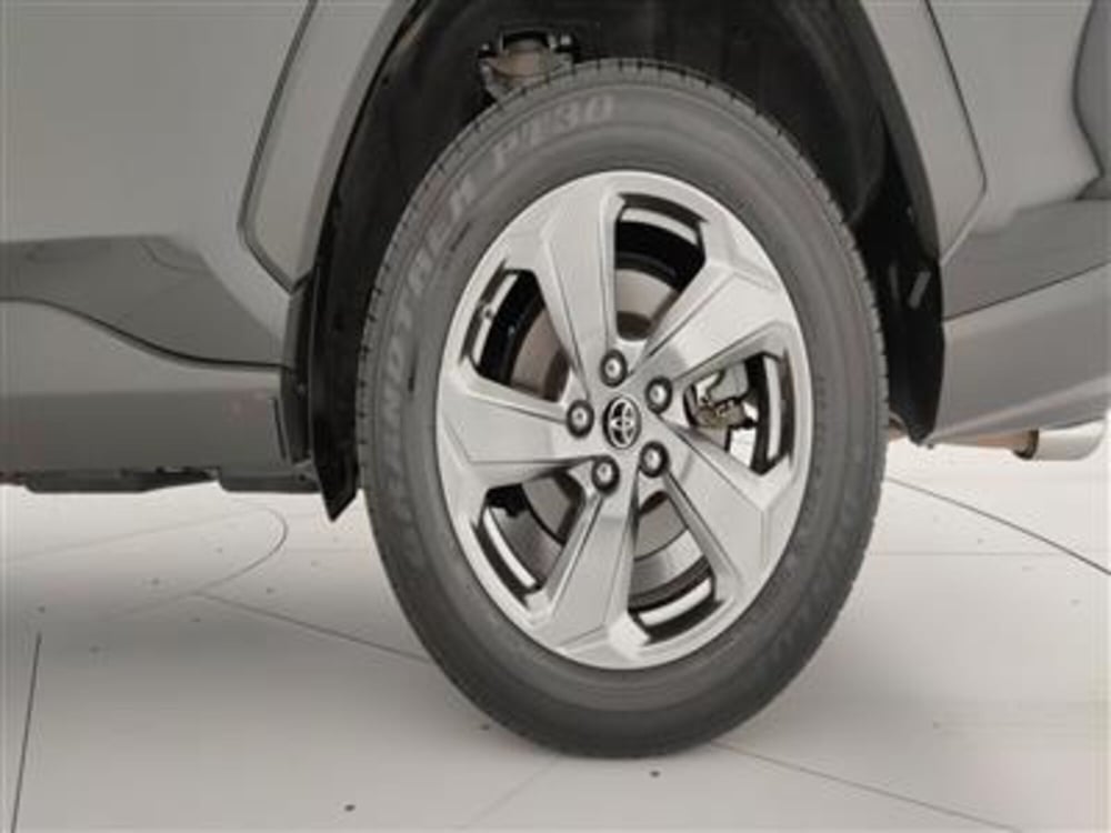 Toyota Rav4 usata a Bari (12)