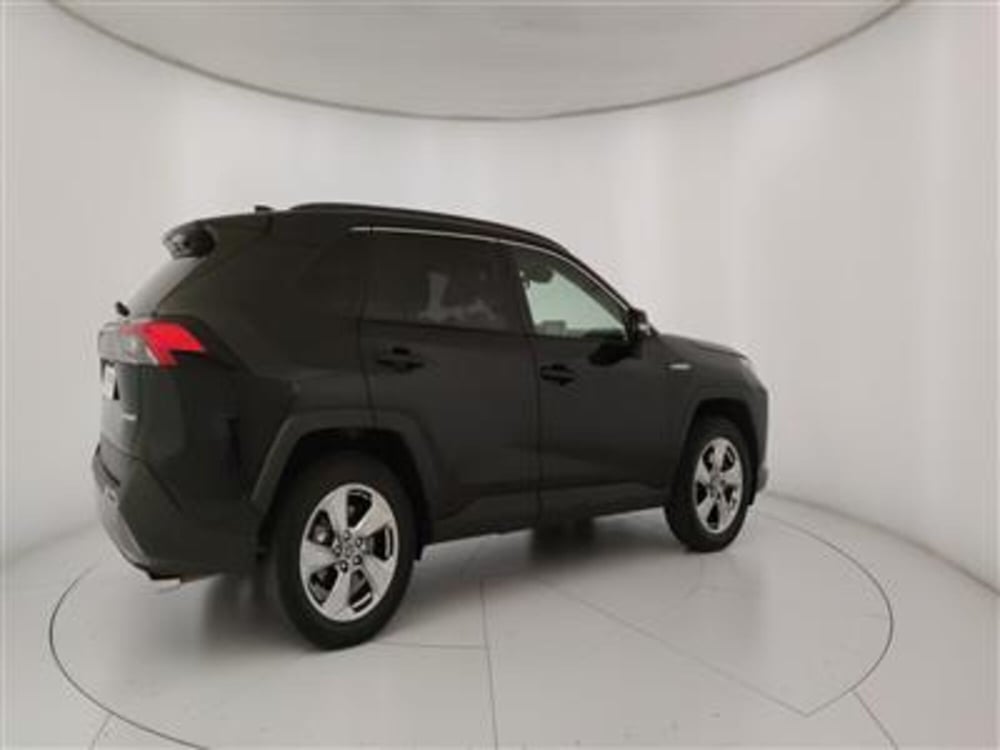 Toyota Rav4 usata a Bari (8)