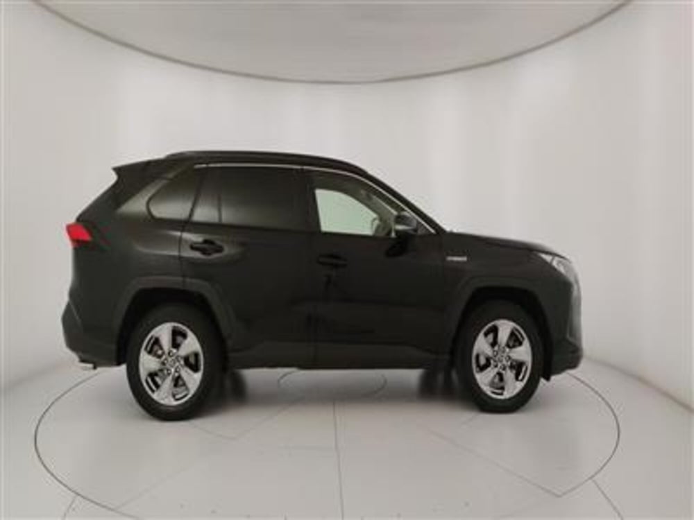 Toyota Rav4 usata a Bari (9)