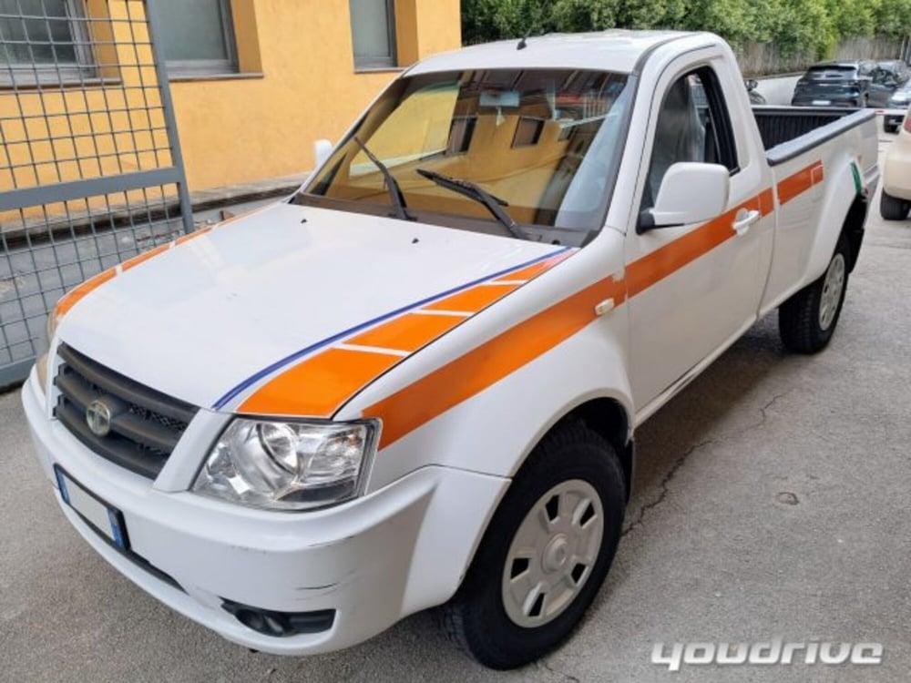 Tata Xenon usata a Napoli (2)