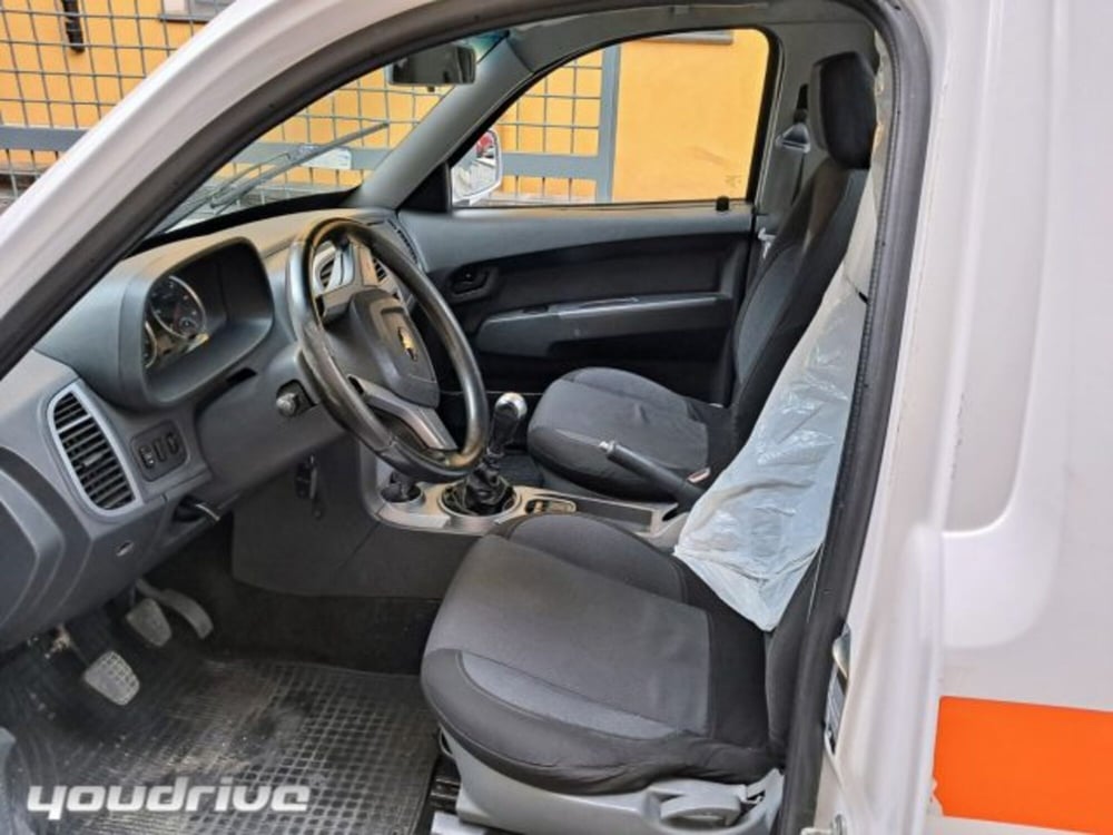 Tata Xenon usata a Napoli (8)