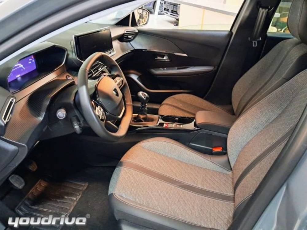 Peugeot 208 usata a Napoli (7)