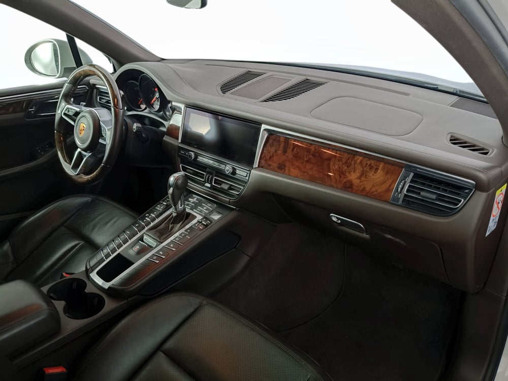 Porsche Macan usata a Ascoli Piceno (11)