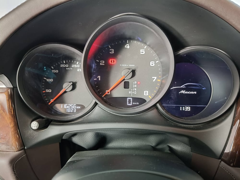 Porsche Macan usata a Ascoli Piceno (14)
