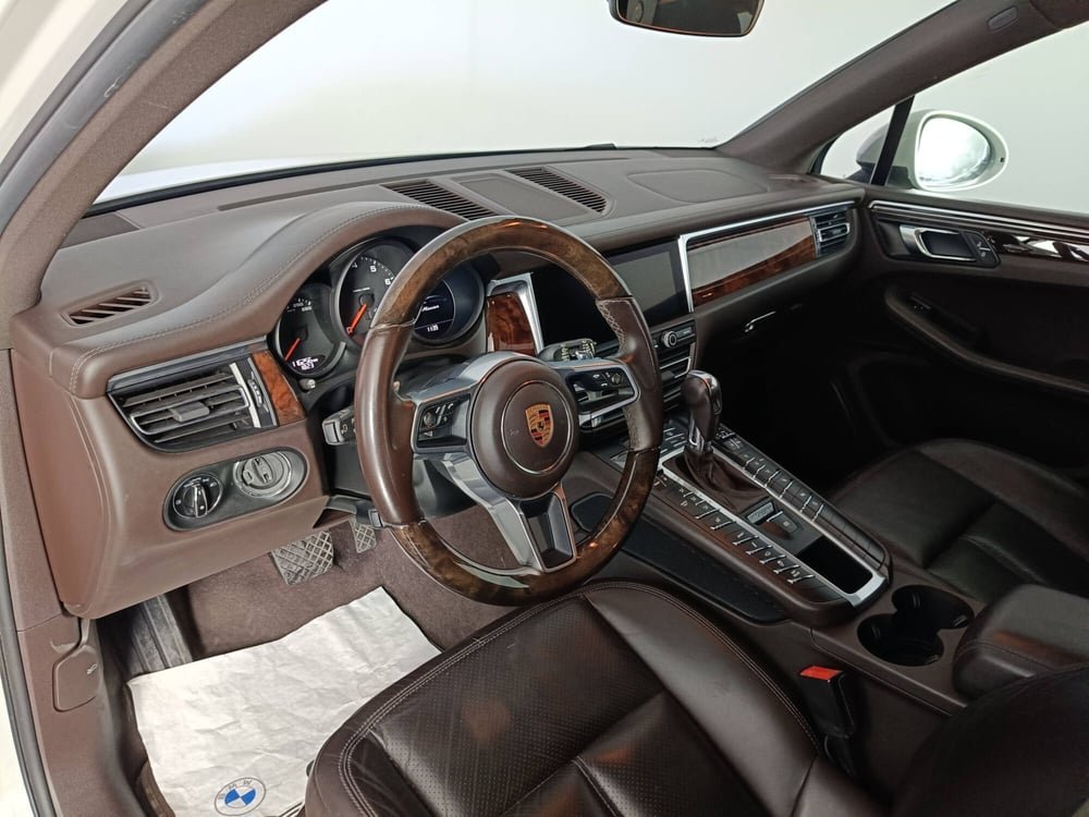 Porsche Macan usata a Ascoli Piceno (8)