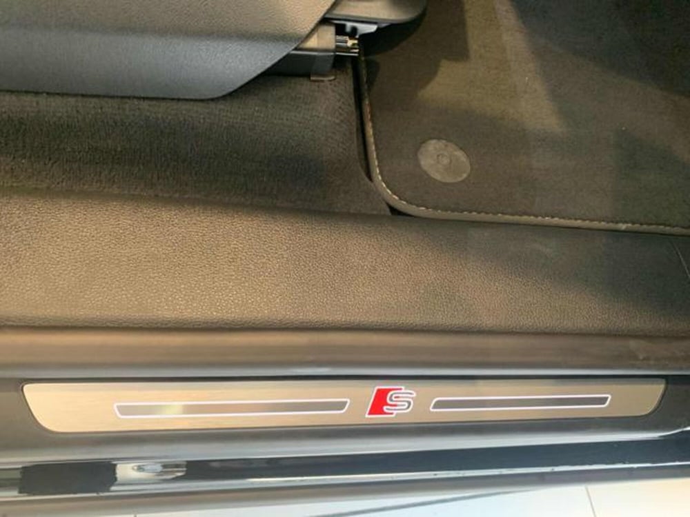 Audi Q8 usata a Lucca (12)