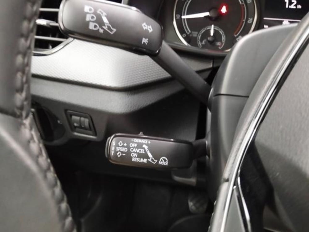 Skoda Kamiq usata a Como (11)