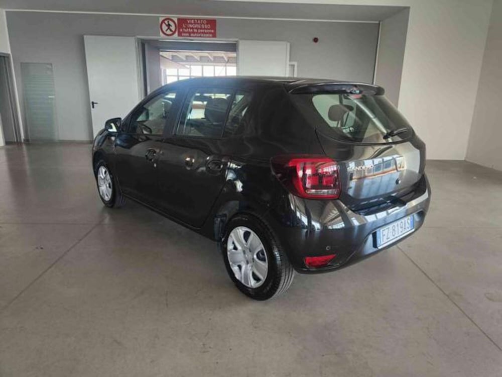 Dacia Sandero usata a Bologna (6)