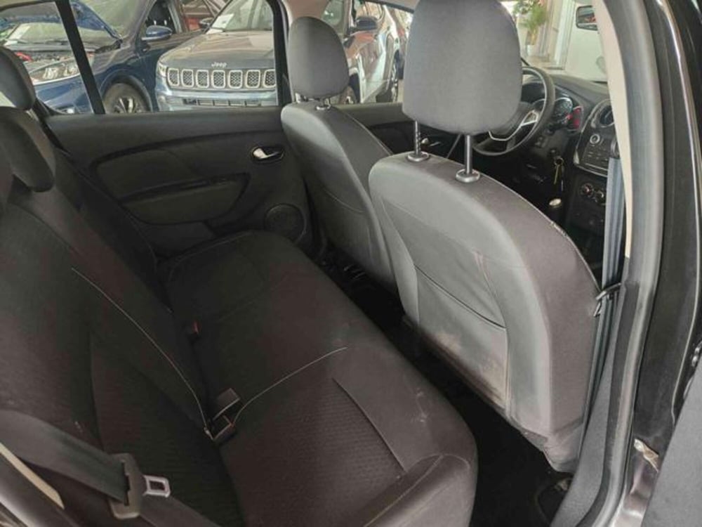 Dacia Sandero usata a Bologna (9)