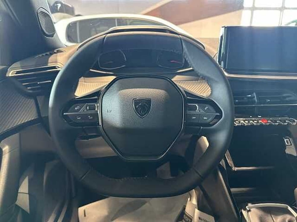 Peugeot 2008 nuova a Venezia (11)