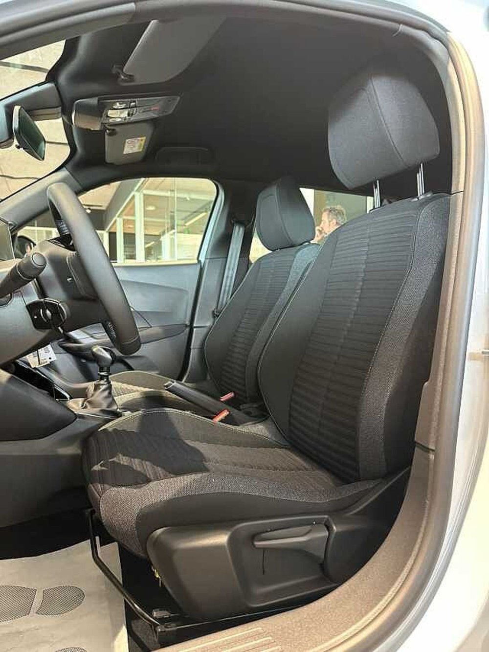 Peugeot 2008 nuova a Venezia (13)