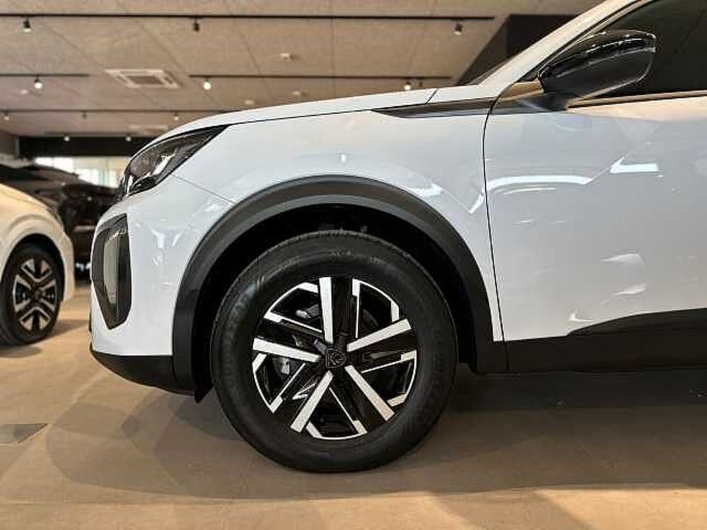 Peugeot 2008 nuova a Venezia (2)