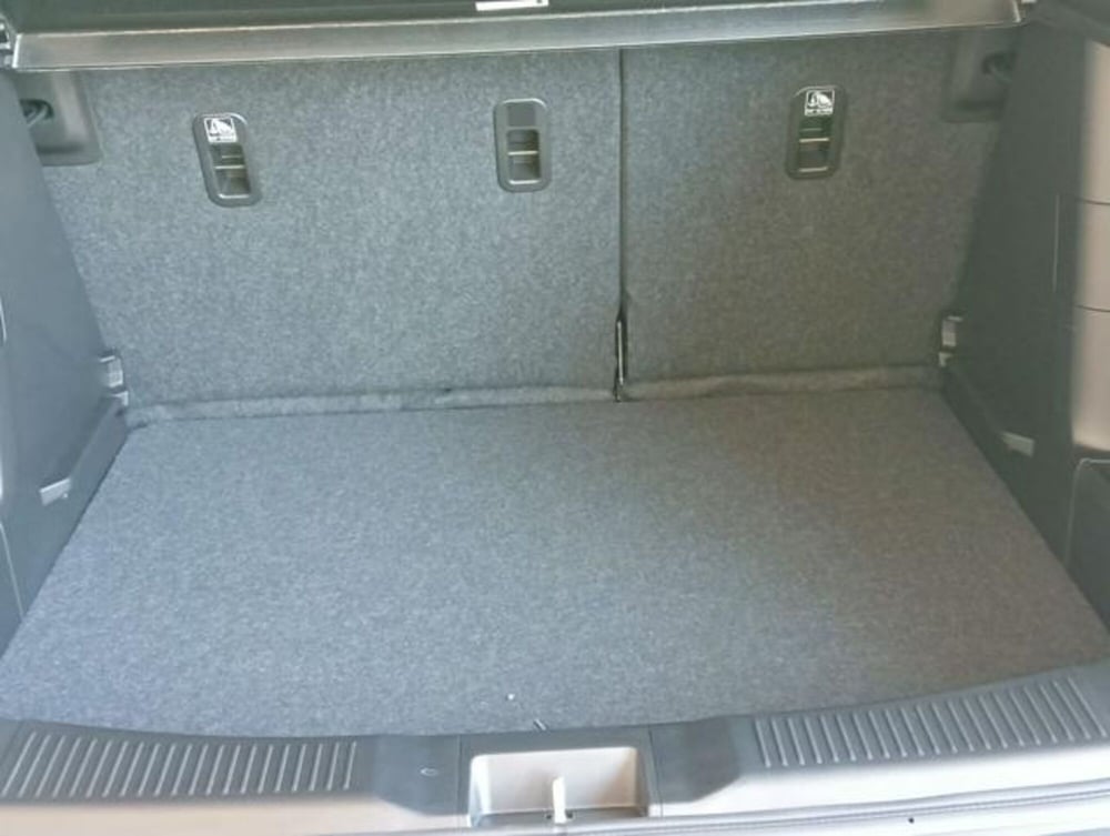 Suzuki S-Cross nuova a Milano (11)