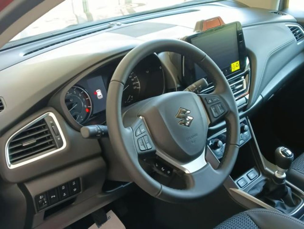 Suzuki S-Cross nuova a Milano (6)