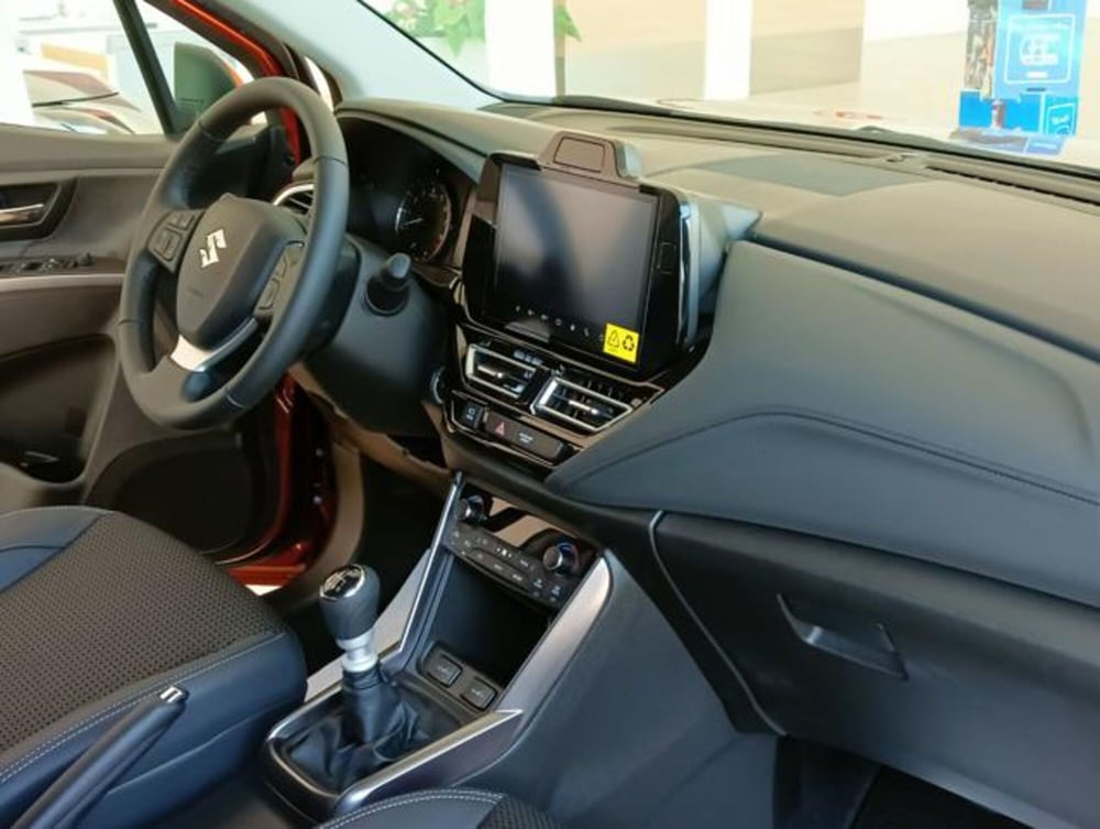 Suzuki S-Cross nuova a Milano (7)