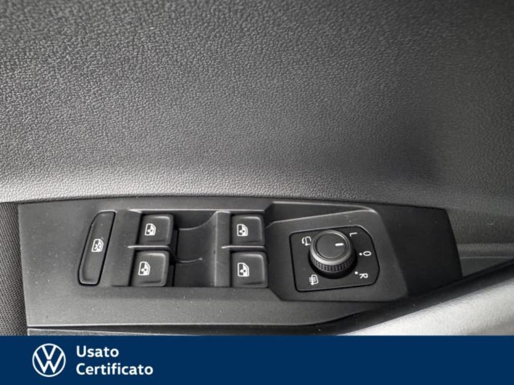 Volkswagen Polo nuova a Vicenza (11)