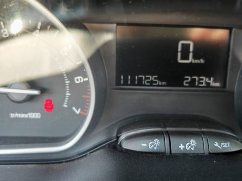 Peugeot 208 usata a Treviso (10)