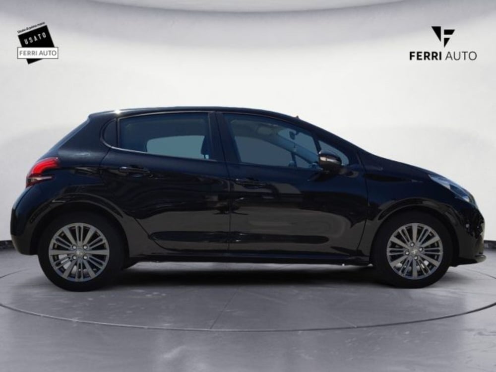 Peugeot 208 usata a Treviso (4)