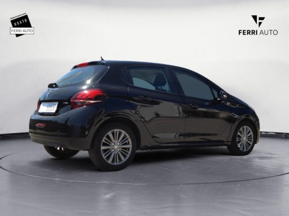 Peugeot 208 usata a Treviso (6)