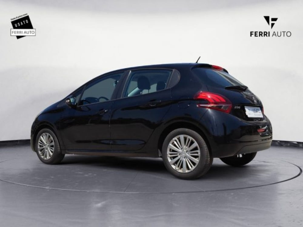 Peugeot 208 usata a Treviso (8)