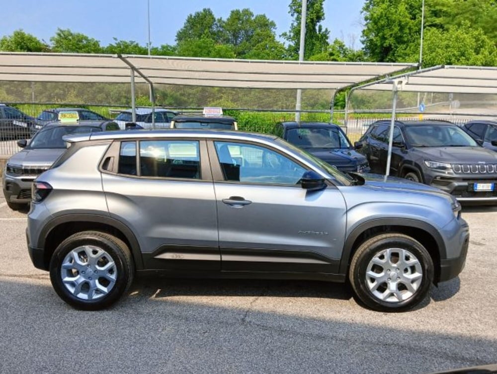 Jeep Avenger nuova a Brescia (4)
