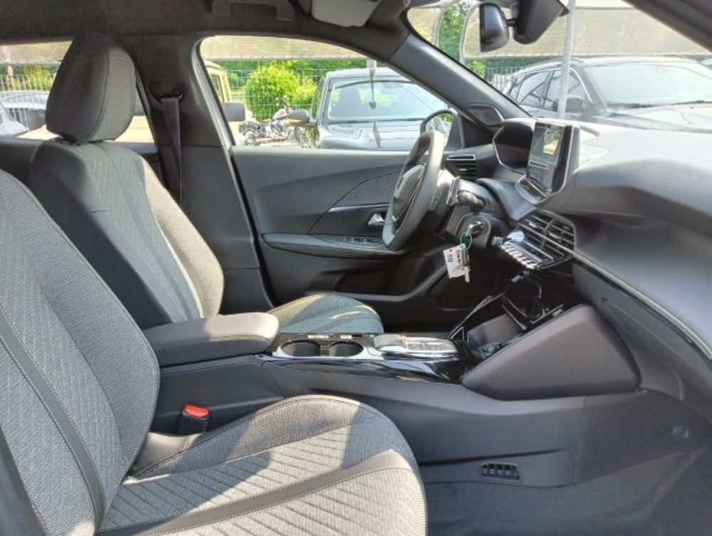 Peugeot 2008 nuova a Brescia (17)