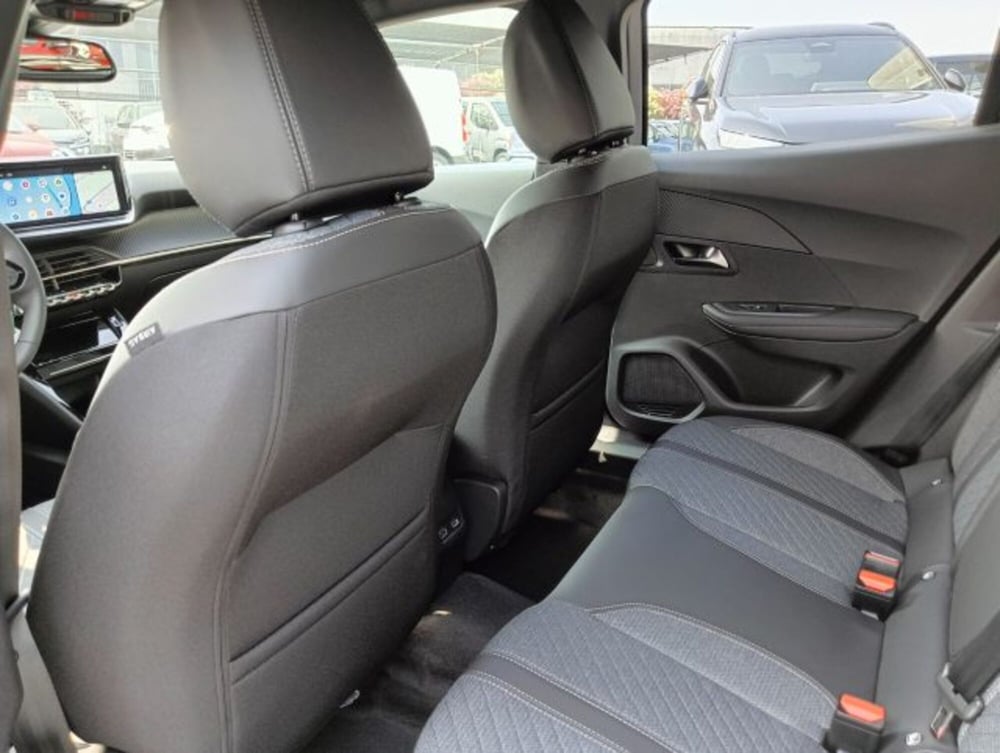 Peugeot 2008 nuova a Brescia (18)