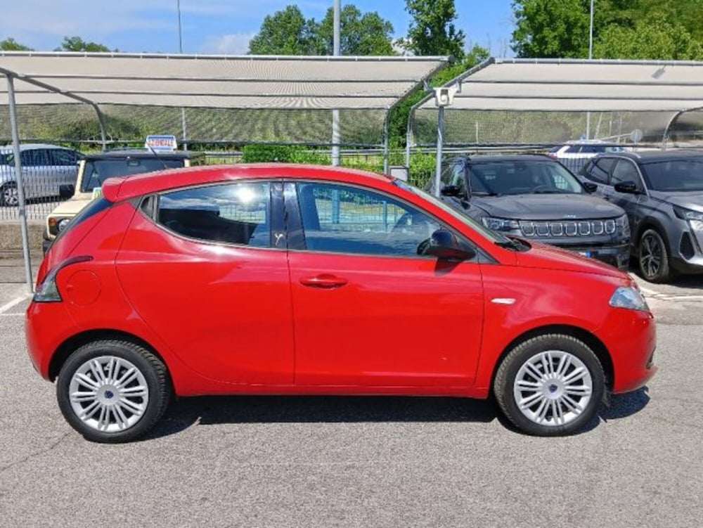 Lancia Ypsilon usata a Brescia (4)