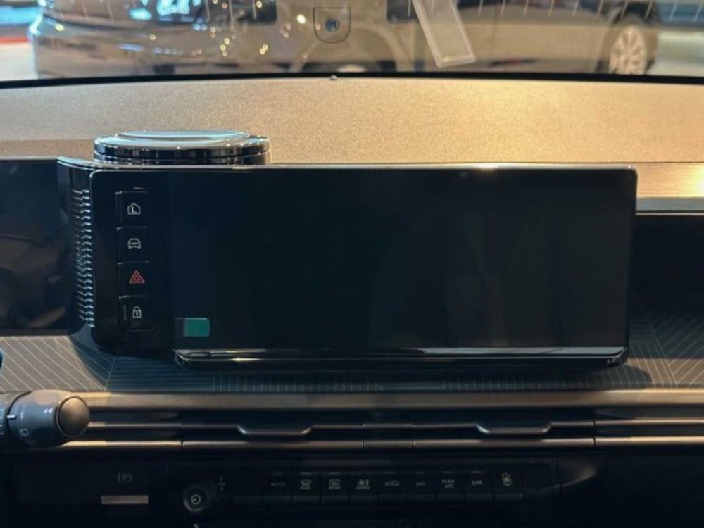 Lancia Ypsilon nuova a Sondrio (16)