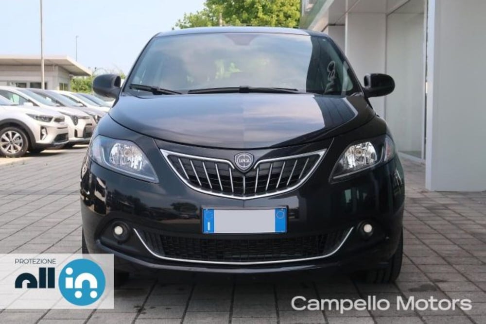 Lancia Ypsilon usata a Venezia (2)