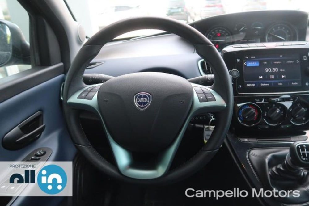 Lancia Ypsilon usata a Venezia (8)