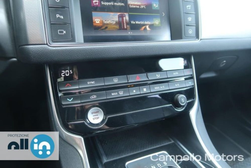 Jaguar XF Sportbrake usata a Venezia (11)