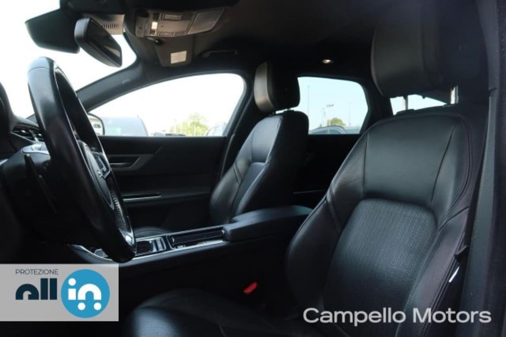 Jaguar XF Sportbrake usata a Venezia (5)