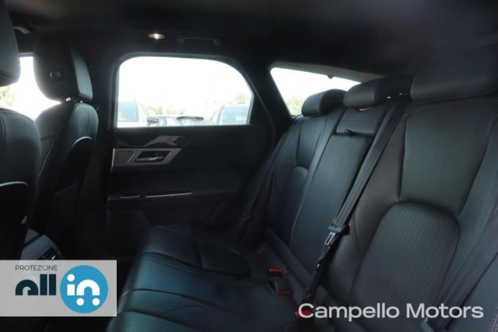 Jaguar XF Sportbrake usata a Venezia (6)