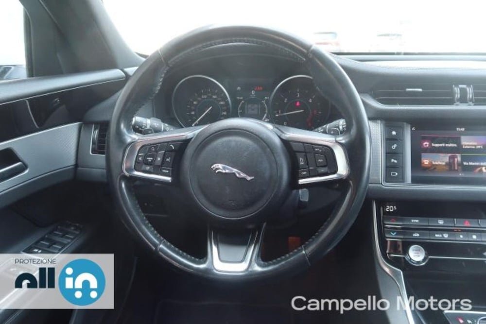 Jaguar XF Sportbrake usata a Venezia (8)