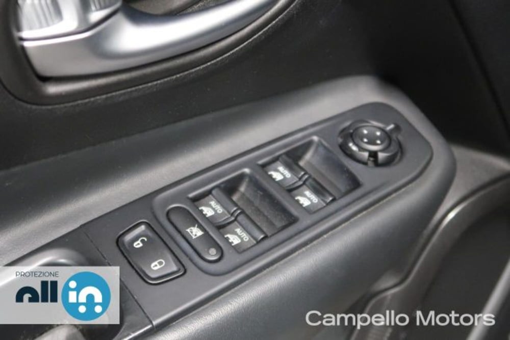 Jeep Renegade usata a Venezia (15)