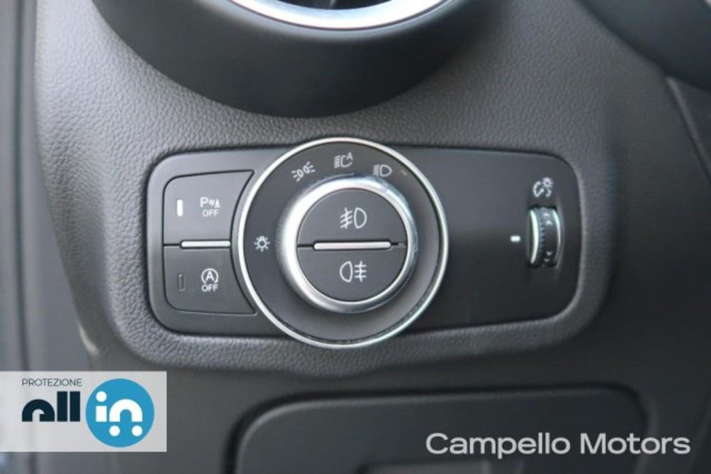 Alfa Romeo Stelvio usata a Venezia (16)