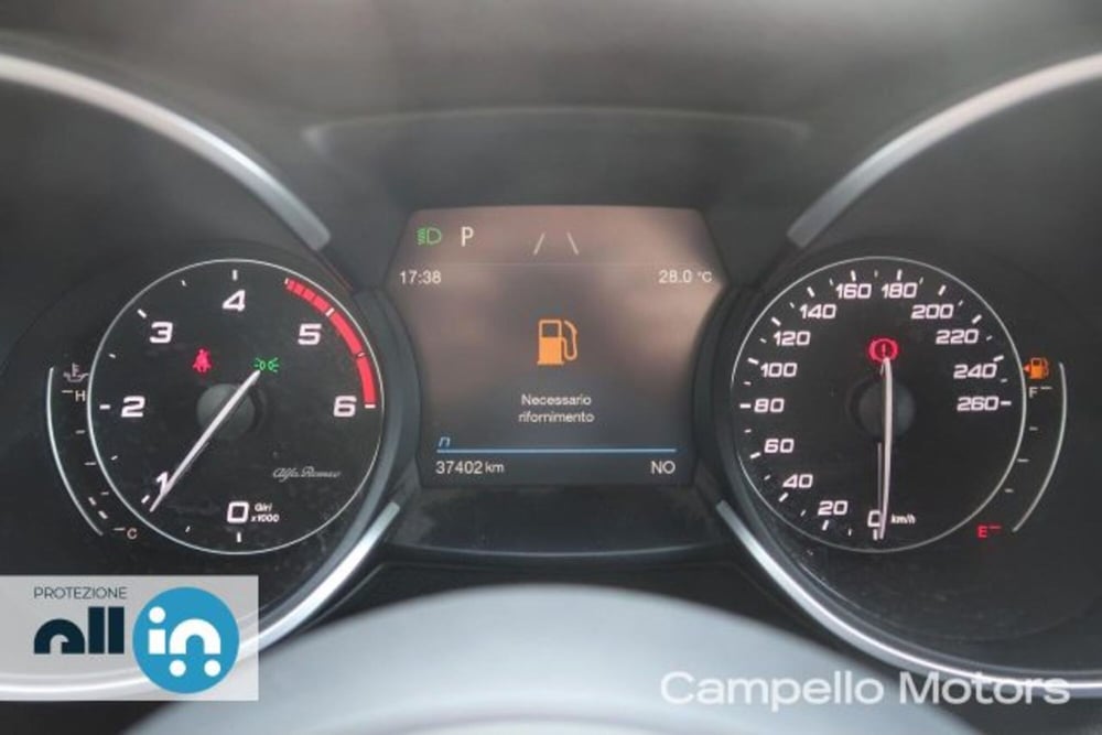 Alfa Romeo Stelvio usata a Venezia (9)
