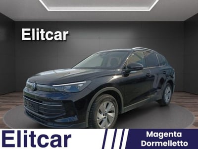 Volkswagen Tiguan 2.0 TDI 150 CV SCR DSG 4MOTION Life del 2024 usata a Dormelletto