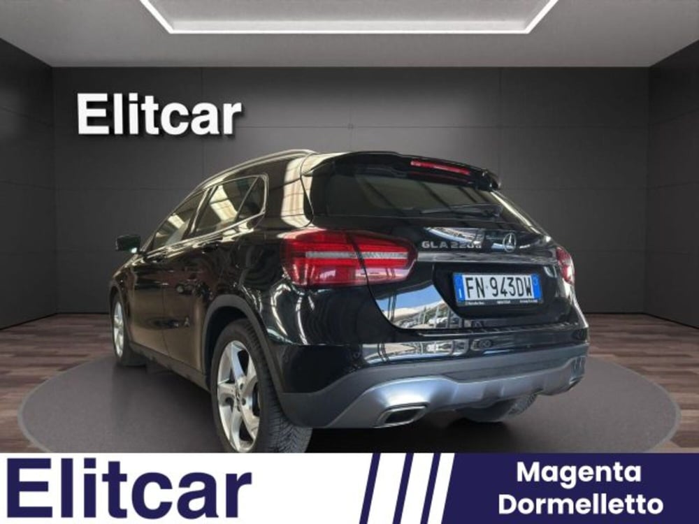Mercedes-Benz GLA SUV usata a Novara (4)
