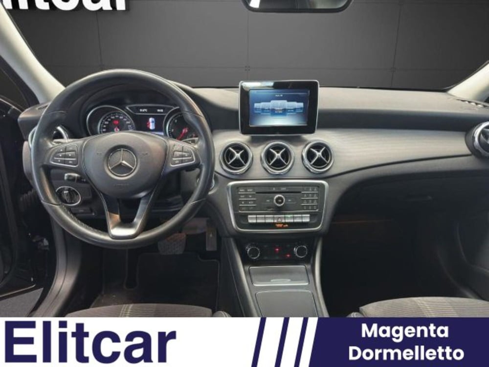 Mercedes-Benz GLA SUV usata a Novara (8)
