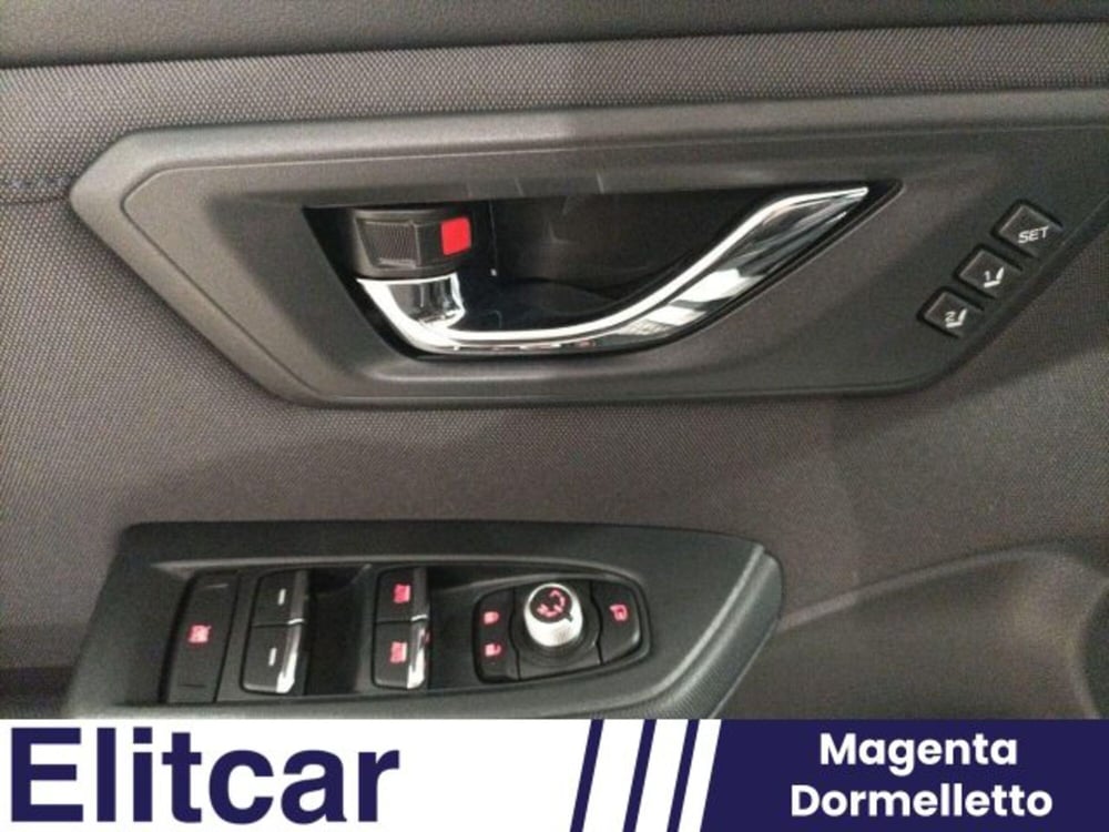 Subaru Forester nuova a Novara (14)