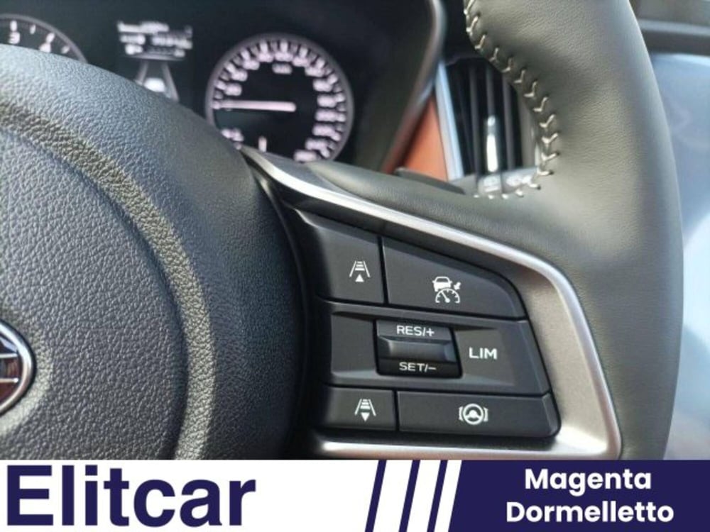 Subaru Outback nuova a Novara (11)
